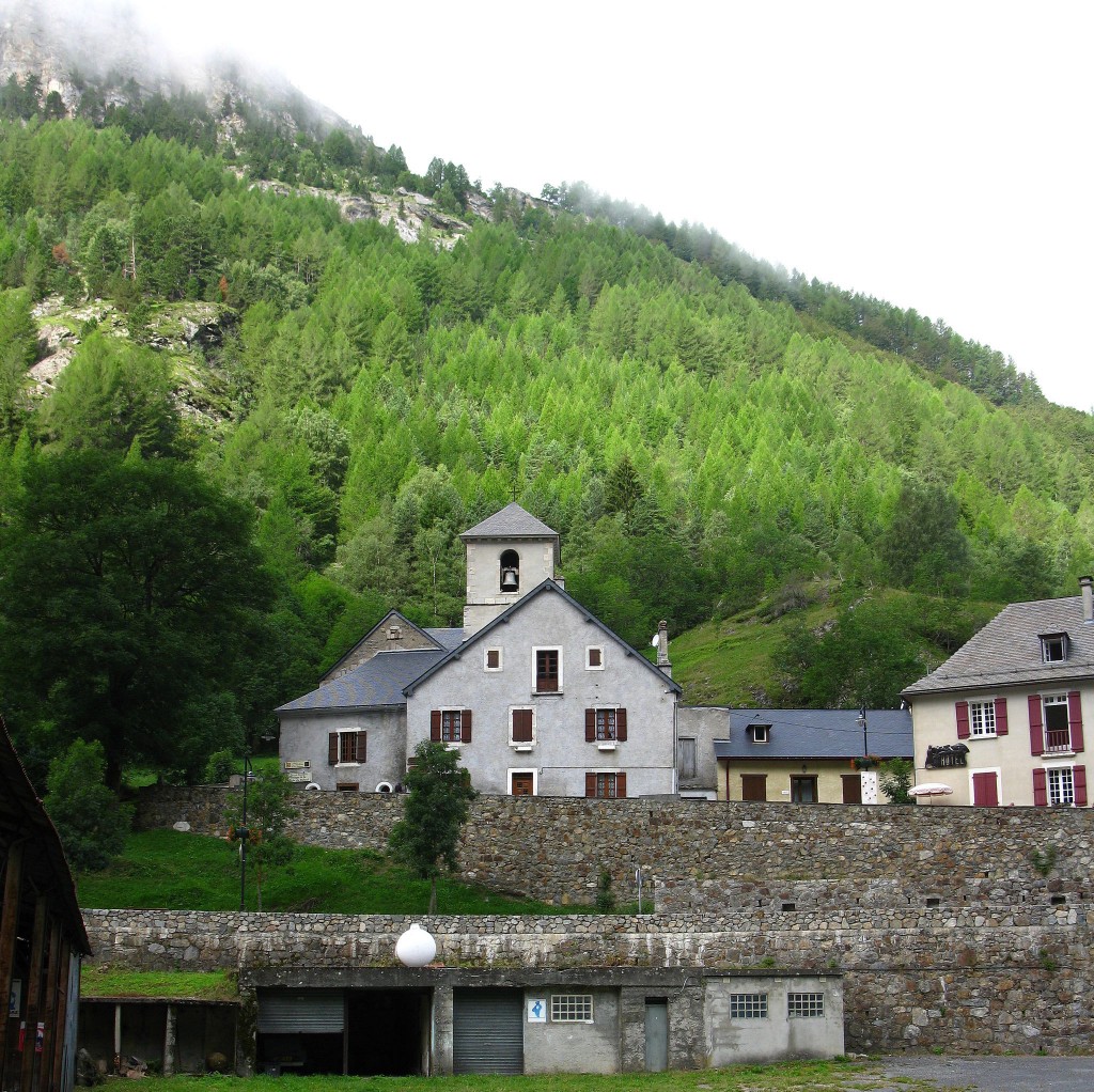 gavarnie_church